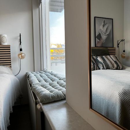 Charming Deluxe Apartment Акурейри Екстериор снимка