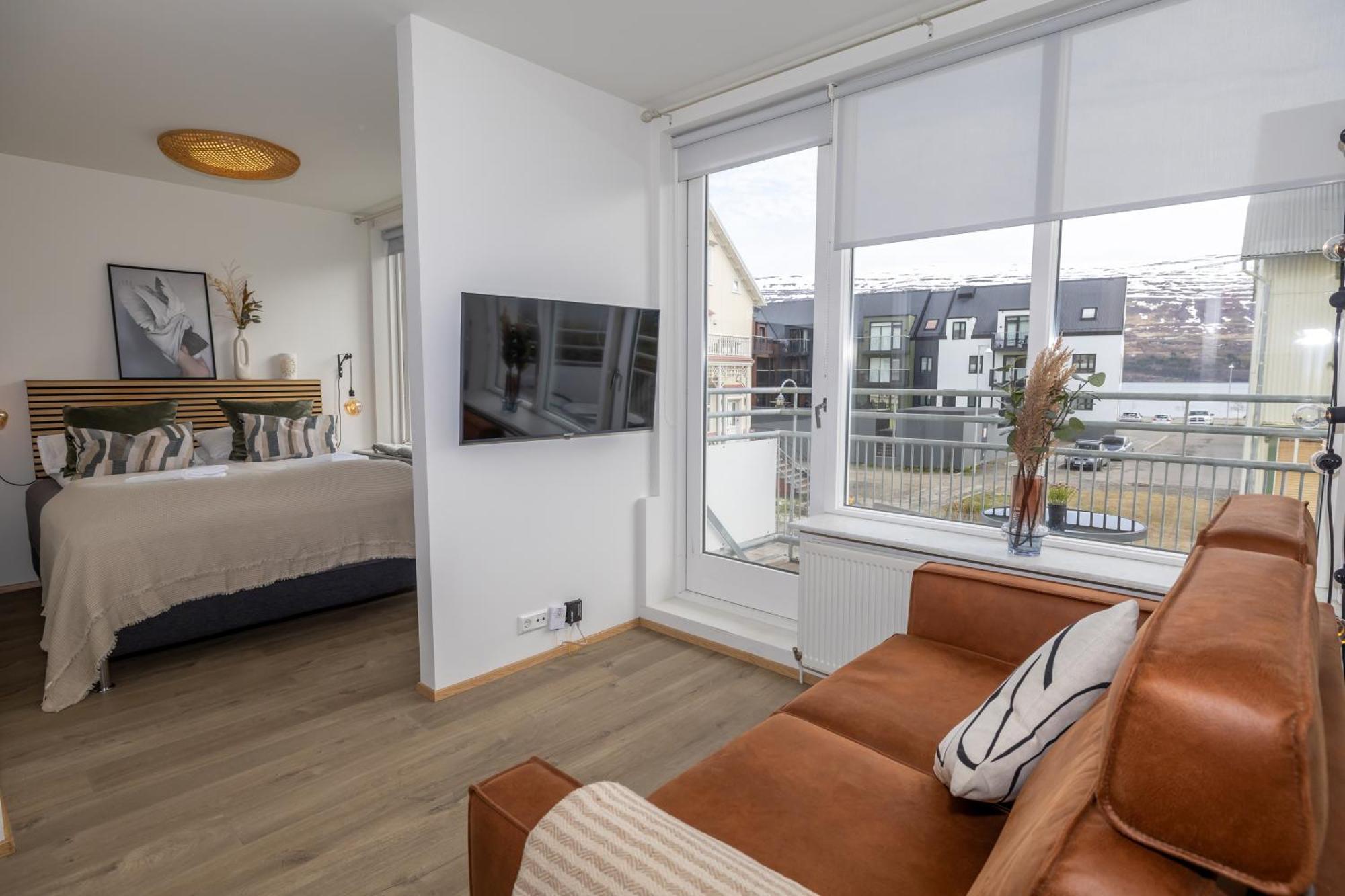 Charming Deluxe Apartment Акурейри Стая снимка