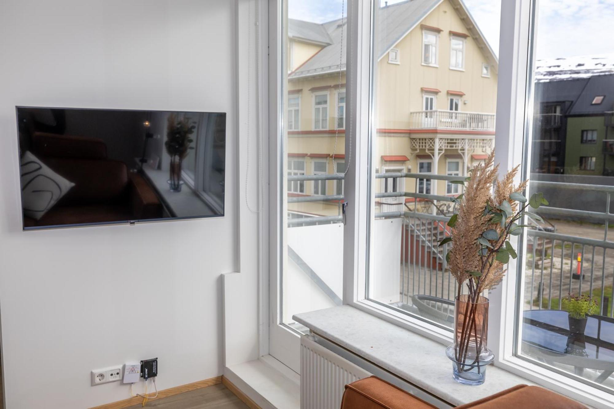 Charming Deluxe Apartment Акурейри Стая снимка