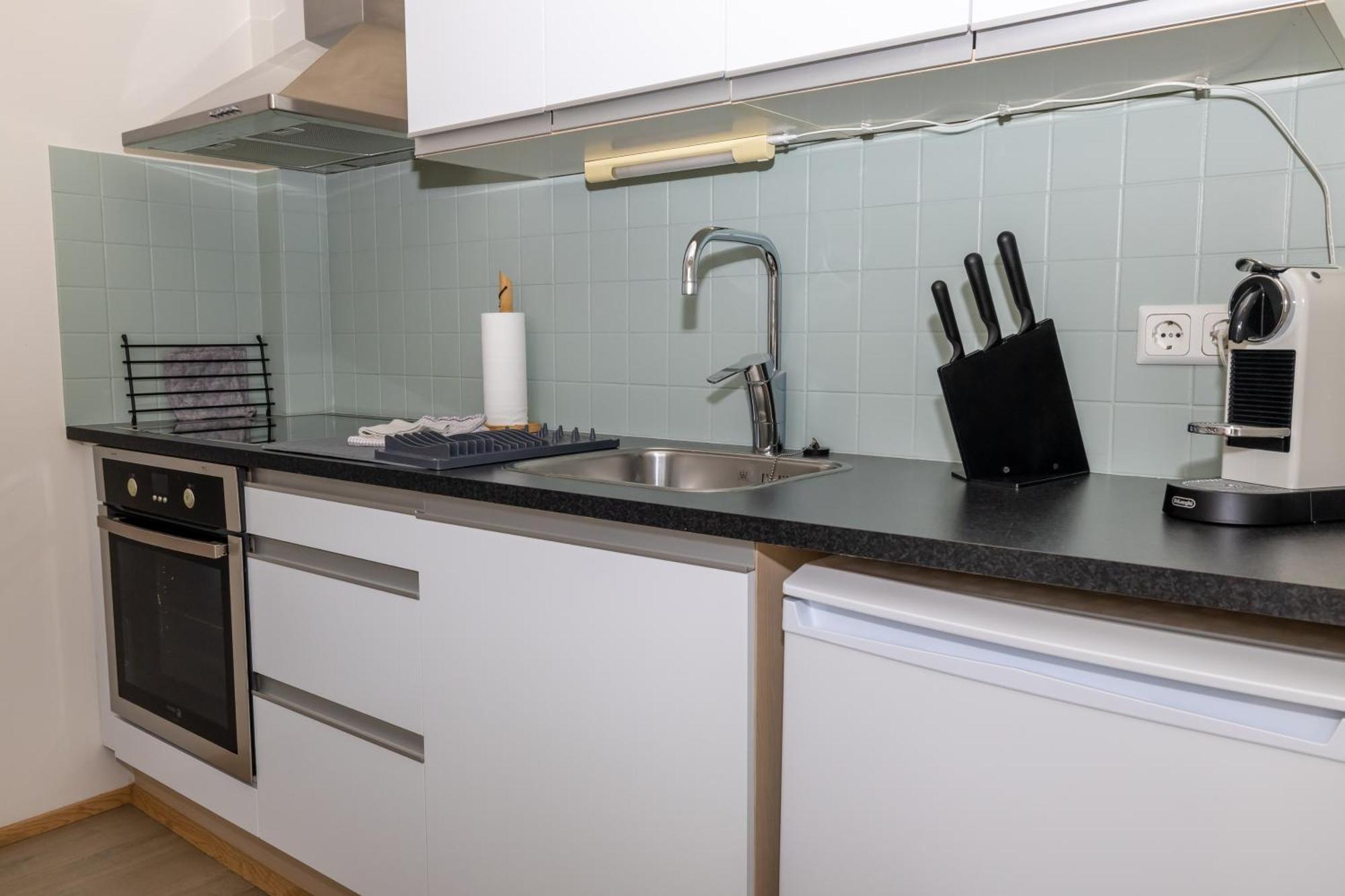 Charming Deluxe Apartment Акурейри Стая снимка