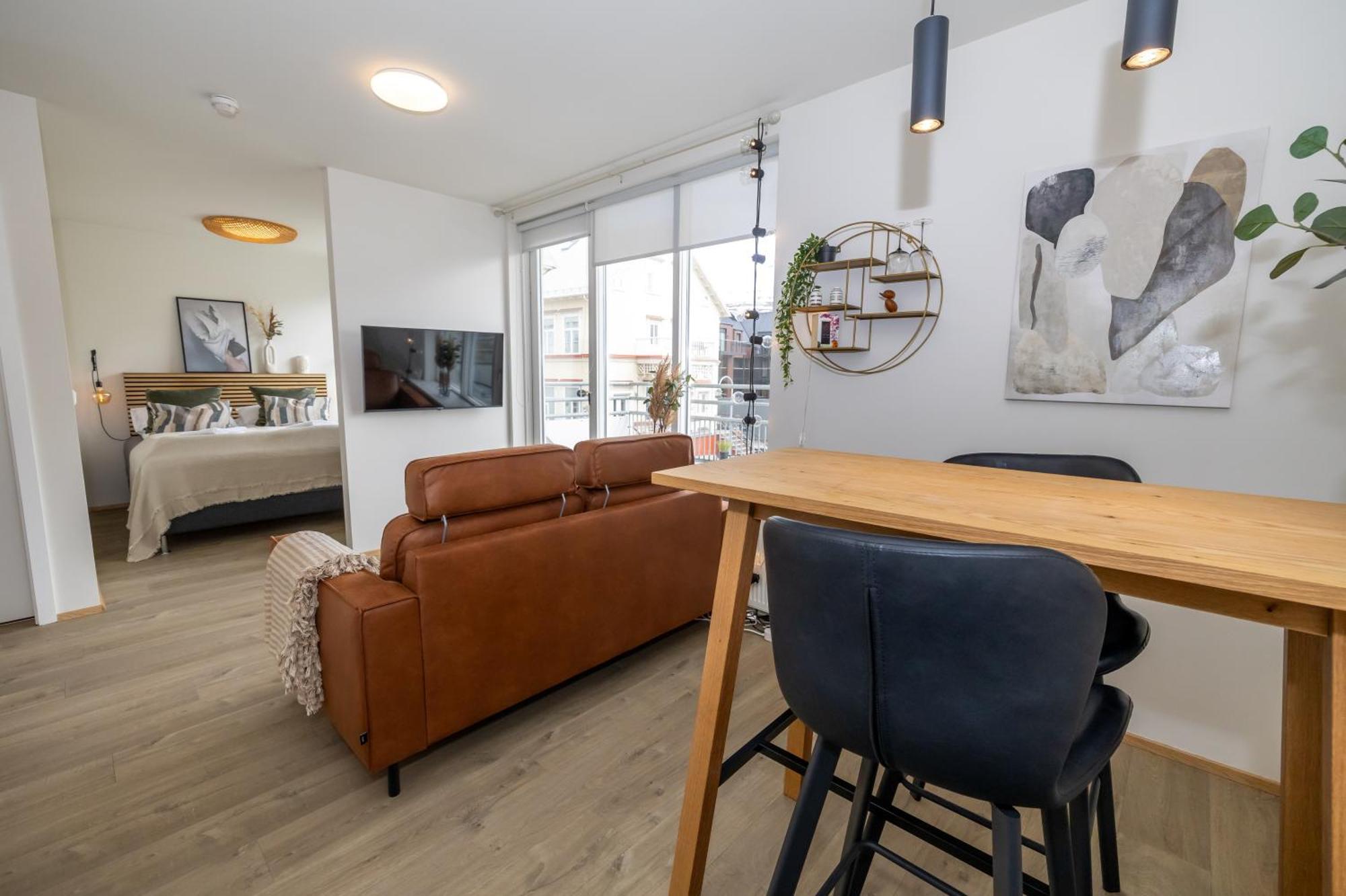 Charming Deluxe Apartment Акурейри Стая снимка