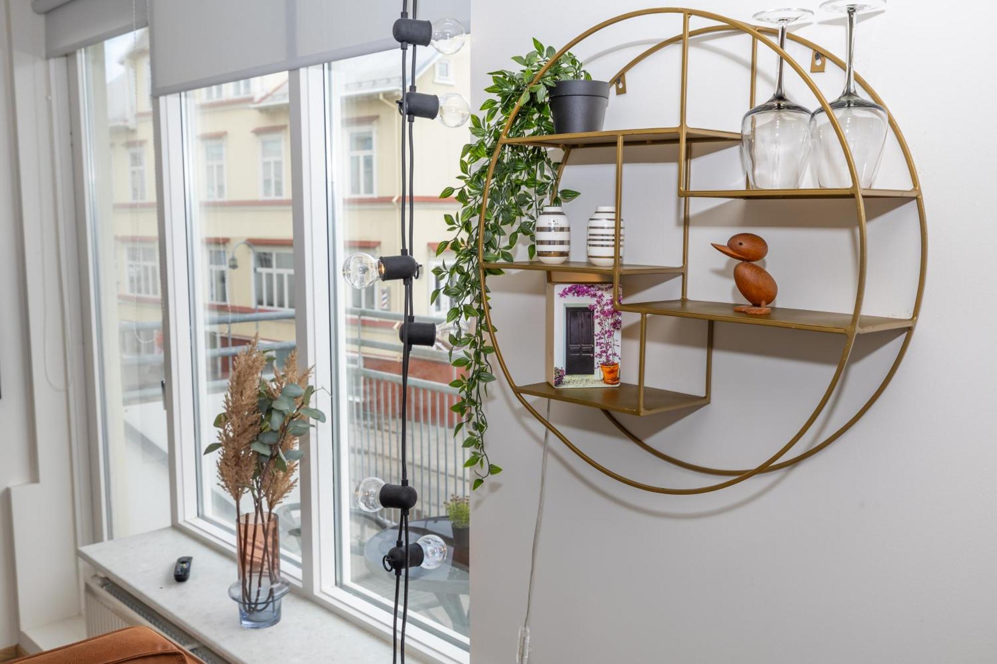 Charming Deluxe Apartment Акурейри Стая снимка