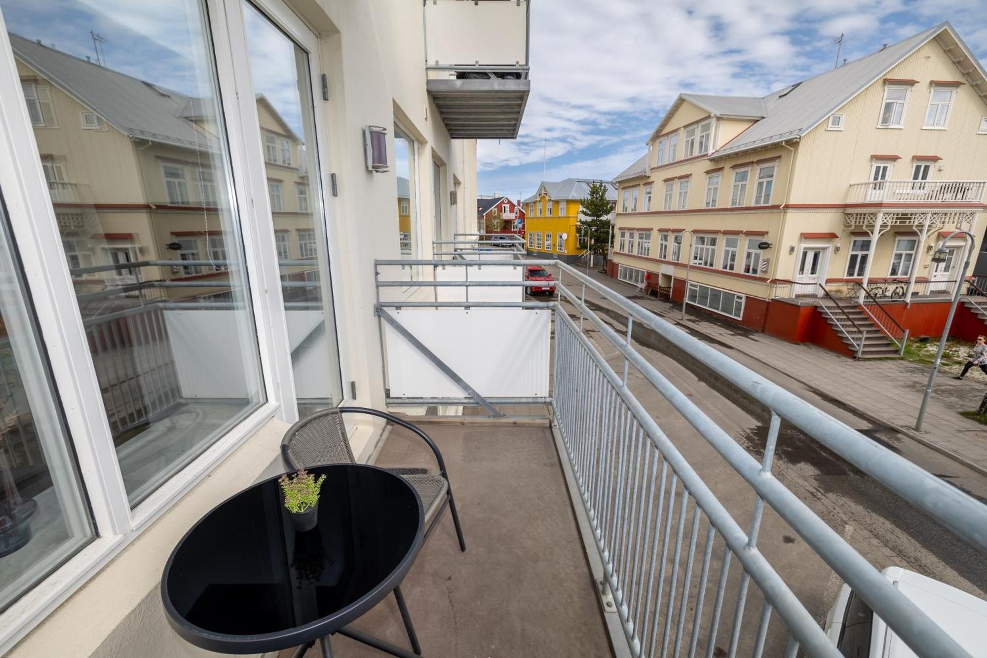 Charming Deluxe Apartment Акурейри Стая снимка